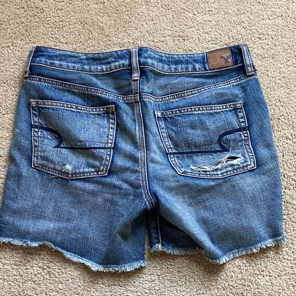 American Eagle-Shorts - Picture 2 of 4